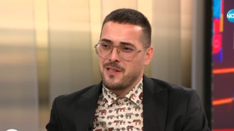 Всички Обсъждаха Ориентацията му, а Днес е с Копие на Адриана Лима