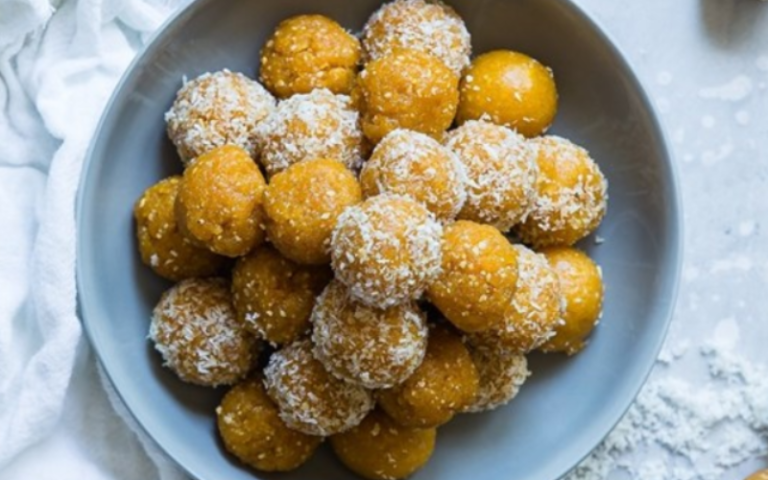 Стара Рецепта за Медени Топки