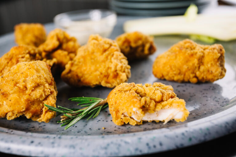 Рецепта на деня – Панирано пилешко месо с кашкавал