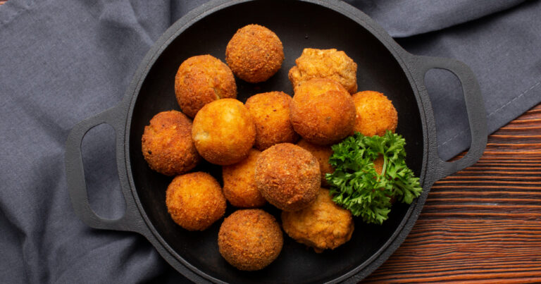 Лятно предложение: Кюфтета от тиквички с пилешко месо