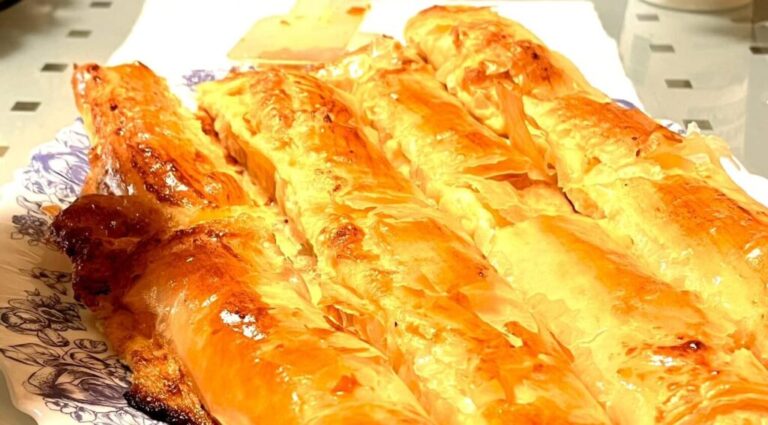 Банички с готови кори – бърза и вкусна закуска