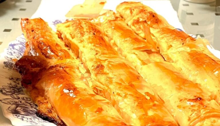 Баница с кисело мляко и готови кори