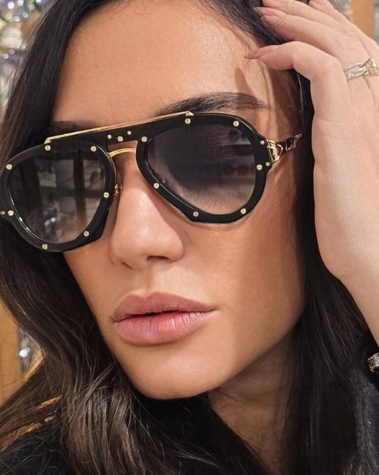 Мария Илиева с нова визия и нова песен