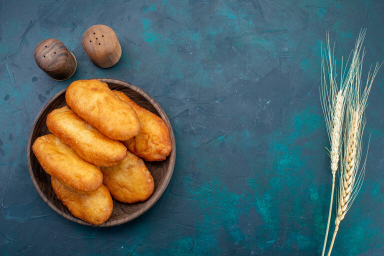 Пухкави бухтички с кисело мляко – лесна рецепта за бърза домашна закуска