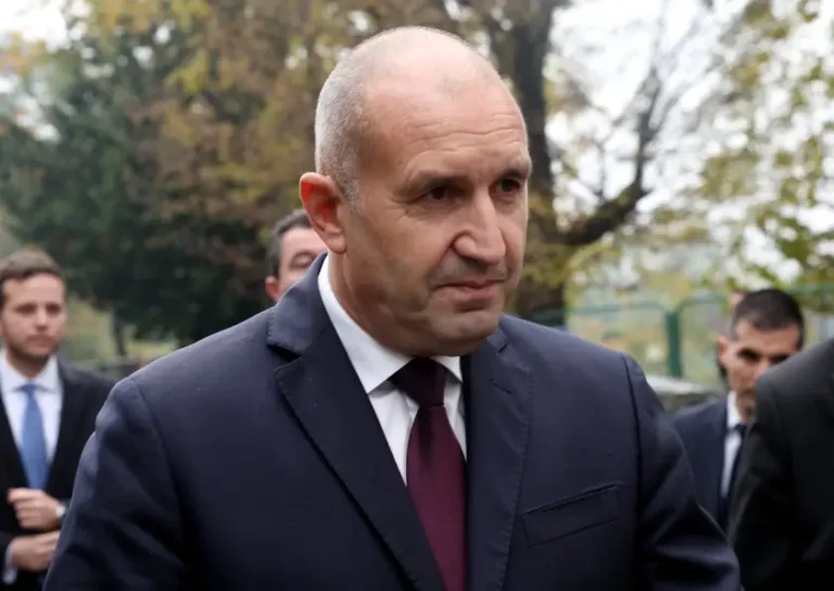 Румен Радев – от президенството до народа