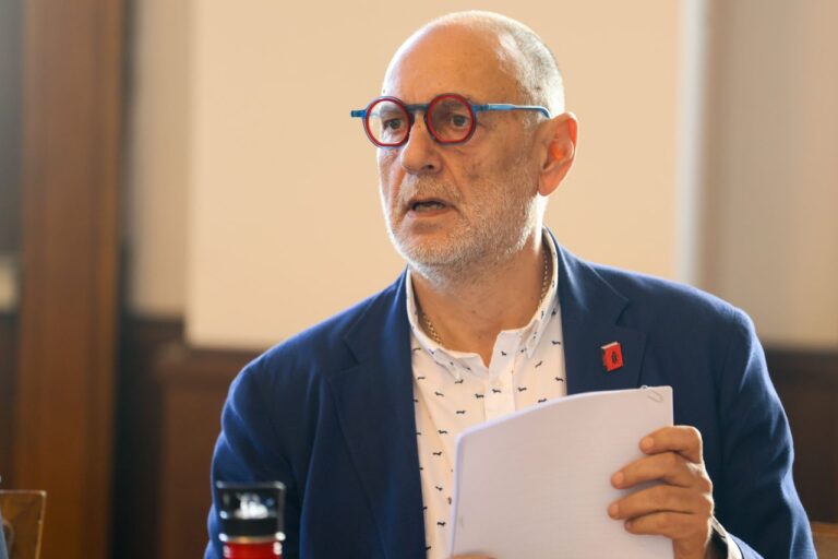 Любен Дилов-син не присъства на първото заседание на новия парламент