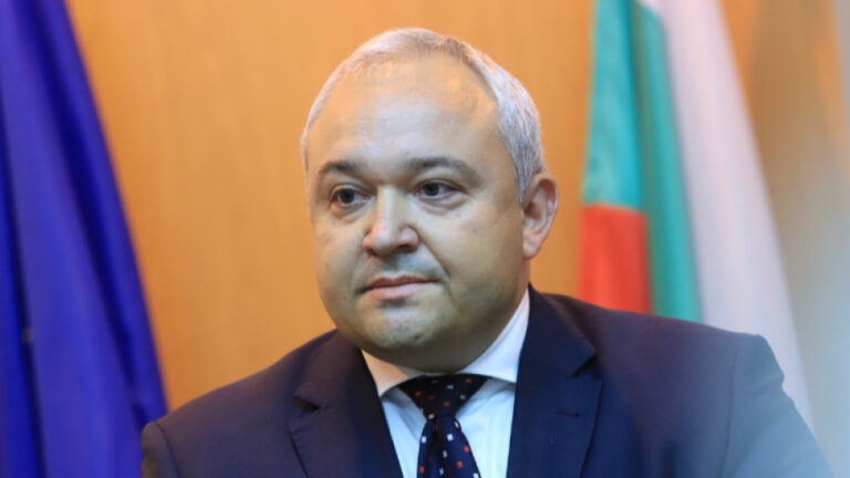 Демерджиев не изключва завръщане при нов кабинет на Радев