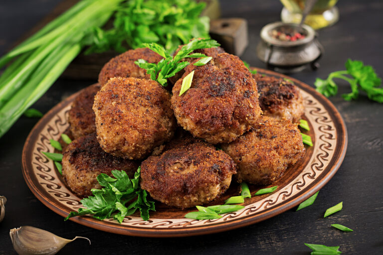Как да приготвим вкусна кайма за домашни кюфтета