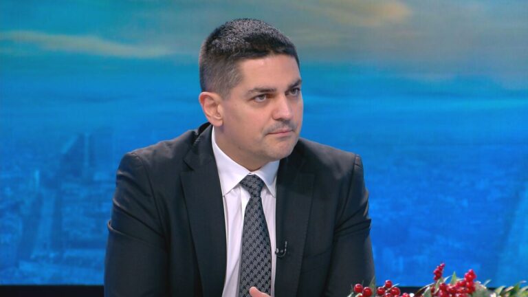 Истина е новината за Радостин Василев